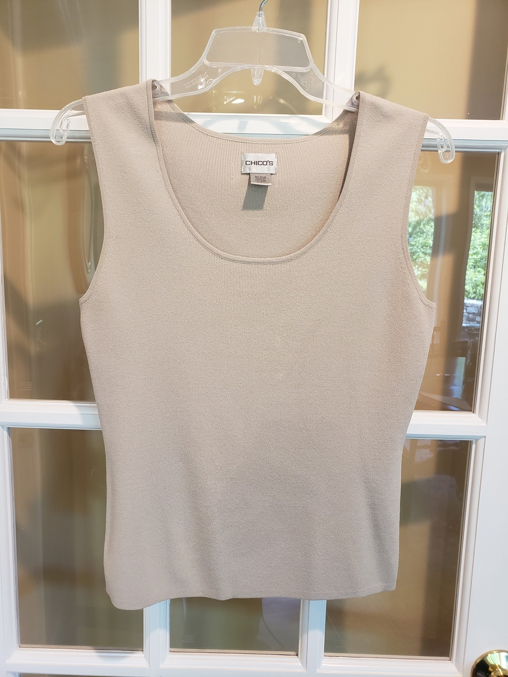 Chico's Scoop Neck Sleeveless Knit Tank in Light Taupe Size: S (Chico's: 0)